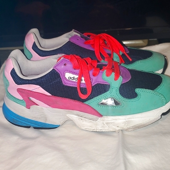 Addidas women's - Picture 1 of 6